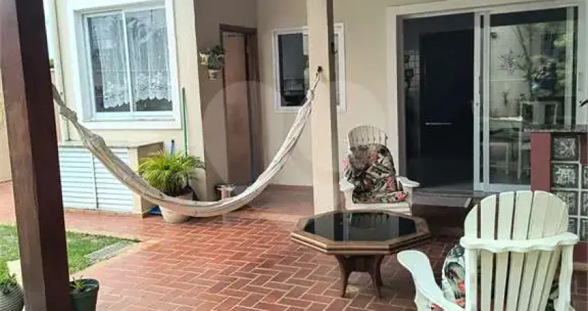 Casa à venda com 3 quartos, sendo 1 suíte, no condomínio residencial grape village, vinhedo - sp