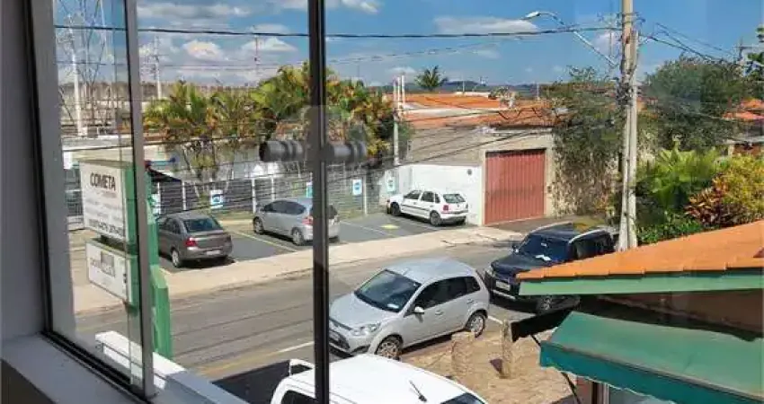 Casa comercial com 1 sala para alugar na Rua Fernando Costa, Centro, Vinhedo
