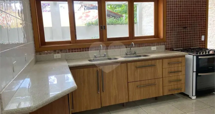 Casa à venda com 4 quartos, sendo 4 suítes, em marambaia, vinhedo - sp