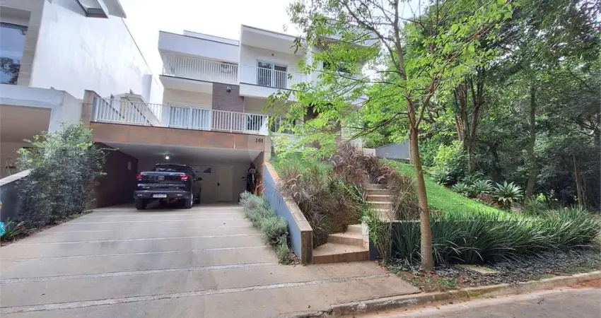 Casa à venda com 3 quartos, sendo 3 suítes, no condomínio villaggio capriccio, louveira - sp