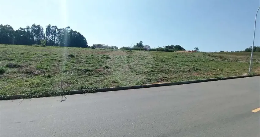 Terreno à venda com 1 quarto, sendo 1 suíte,  em jardim portugal, valinhos - sp