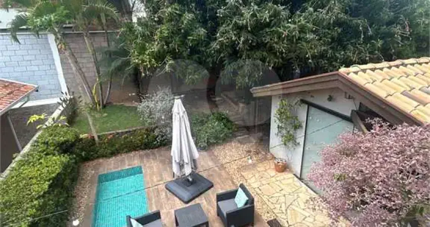 Casa à venda com 3 quartos, sendo 3 suítes, no condomínio braziliana, valinhos - sp