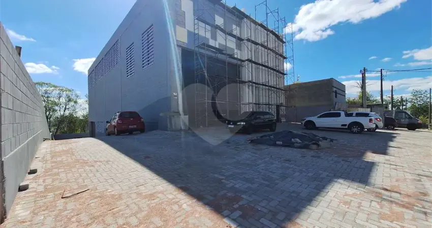 Barracão / Galpão / Depósito com 3 salas para alugar na Rua Urbana Junqueira Meirelles, Santa Cândida, Vinhedo