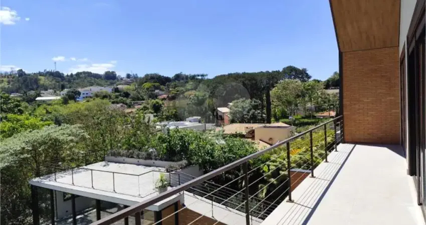 Casa à venda com 4 quartos, sendo 4 suítes, no condomínio recanto das palmas, vinhedo - sp