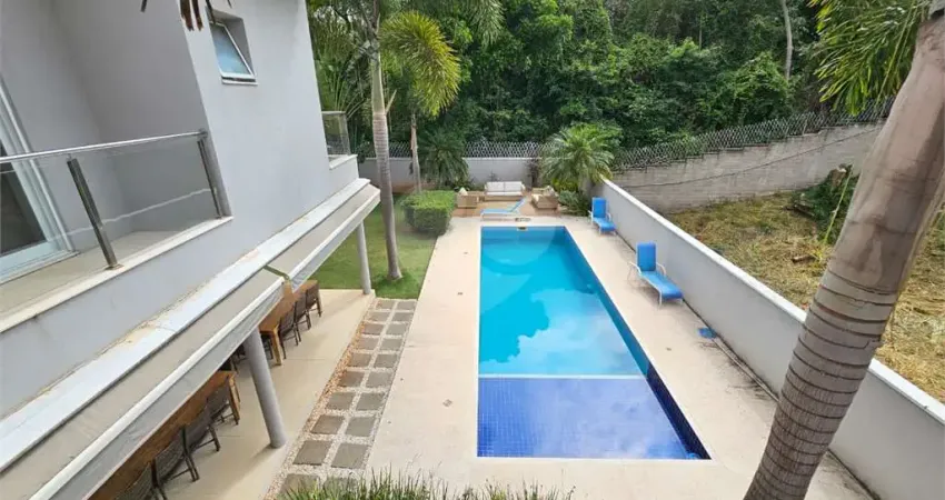 Casa à venda com 4 quartos, sendo 4 suítes, no condomínio vinhas da vista alegre - lado café, vinhedo - sp