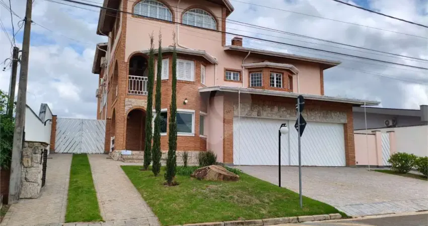 Casa à venda ou para alugar com 3 quartos, sendo 3 suítes, no condomínio estância marambaia, vinhedo - sp