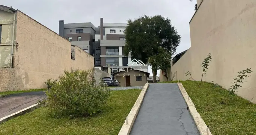 Casa com 2 quartos para alugar na Rua Solimões, --, Mercês, Curitiba