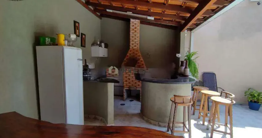 CASA COM 3 QUARTOS - PERTINHO DA NOSSA SENHORA DO DESTERRO