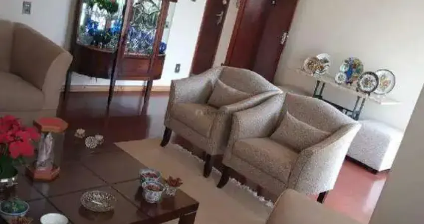 Casa à venda, 4 quartos, 3 vagas, Mercês - Uberaba/MG
