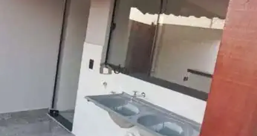 Casa com 2 quartos à venda na Rua Gilberto de Azevedo Beraldo, Ilha Bela, Uberaba