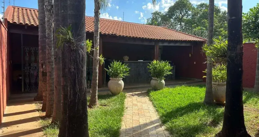 Casa com 3 dormitórios à venda, 225 m² por R$ 980.000,00 - Quinta Boa Esperança - Uberaba/MG