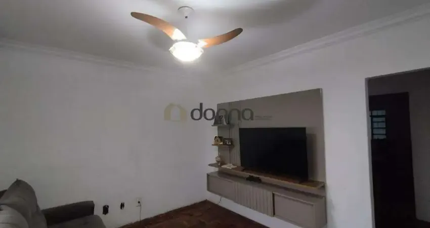 Sobrado à venda, 3 quartos, 1 suíte, 1 vaga, Universitário - Uberaba/MG