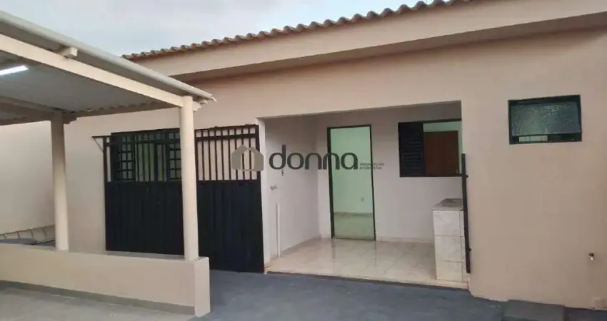 Imóvel com Duas Casas no Mesmo Terreno no Parque das Gameleiras