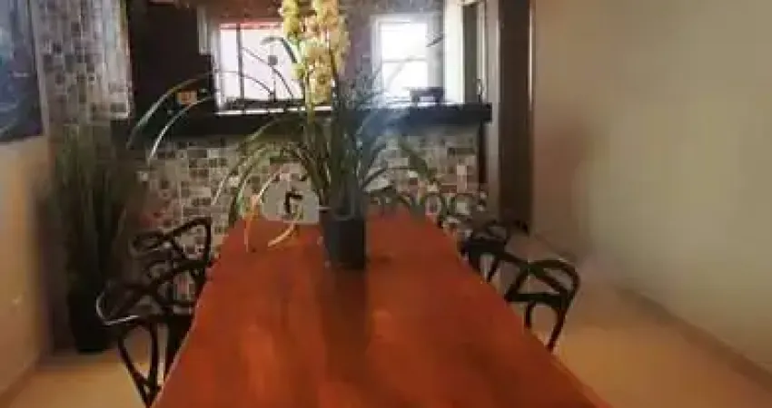 Casa à venda, 3 quartos, 1 suíte, 2 vagas, Jardim Copacabana - Uberaba/MG