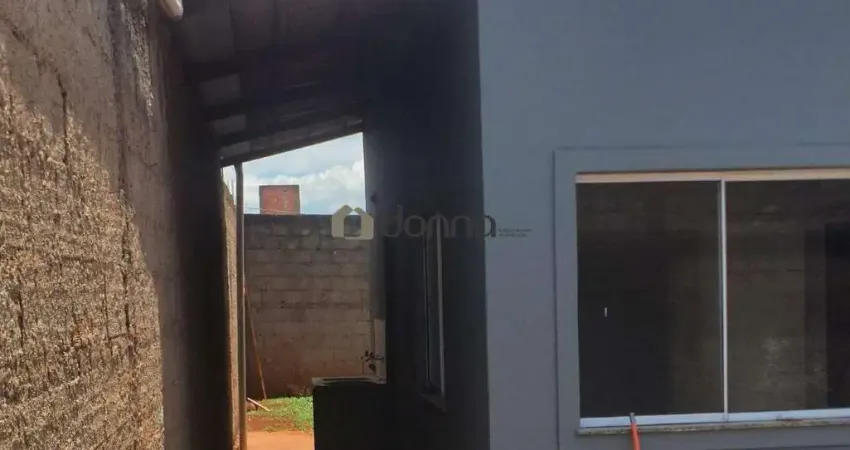 Casa com 2 quartos à venda na Rua Sinfrônio Honório da Silva, Parque Colibri, Uberaba