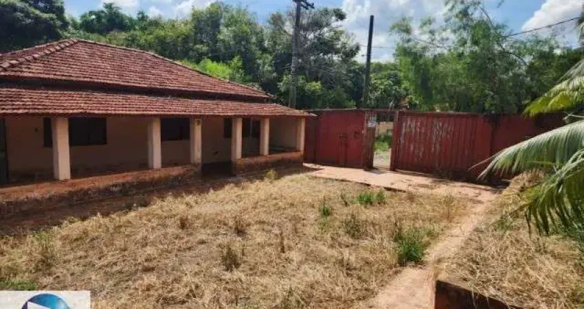 Chácara à venda no Centro de São José do Rio Preto-SP: 1 quarto, 1 sala, 2 banheiros, 4 vagas de garagem, 160m² de área.