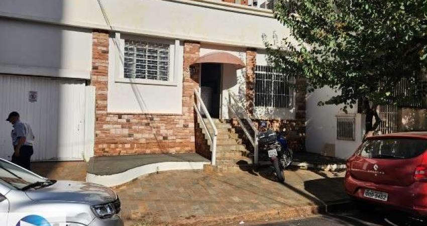 Casa Comercial para Locação no Centro Rio Preto-SP: 5 Quartos, 1 Suíte, 5 Salas, 3 Banheiros, 7 Vagas, 250m².