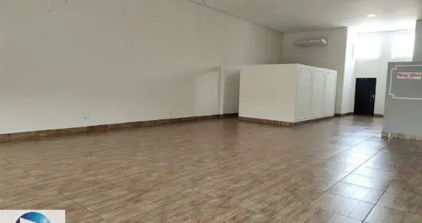 Salão Comercial de Alto Padrão na Vila Ercília, São José do Rio Preto-SP: 1 Sala, 4 Banheiros, 237m² - Venda ou Locação!