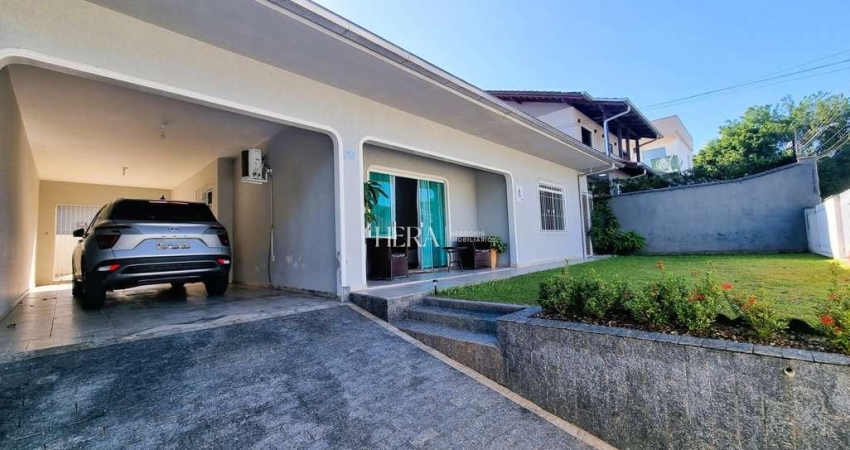 Casa com 3 quartos à venda no Tribess, Blumenau 
