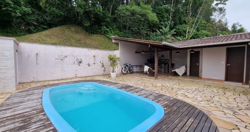Casa com 3 quartos à venda no Margem Esquerda, Gaspar 