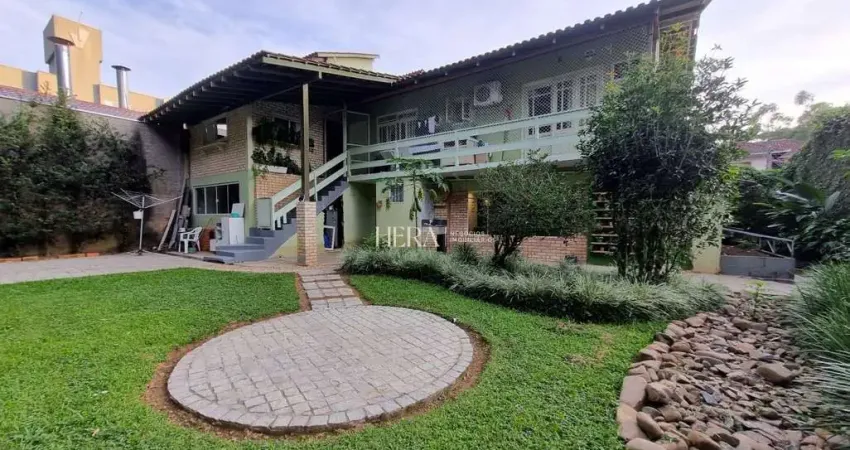 Casa com 5 quartos à venda no Velha, Blumenau 