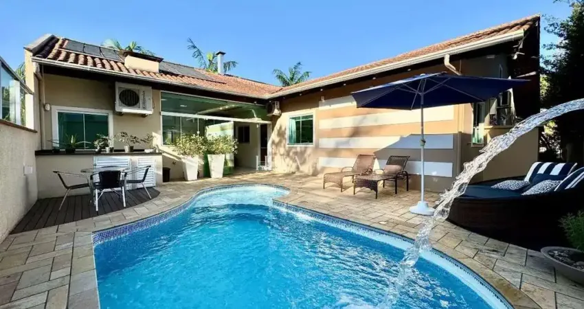 Casa com 3 quartos à venda em Água Verde, Blumenau 