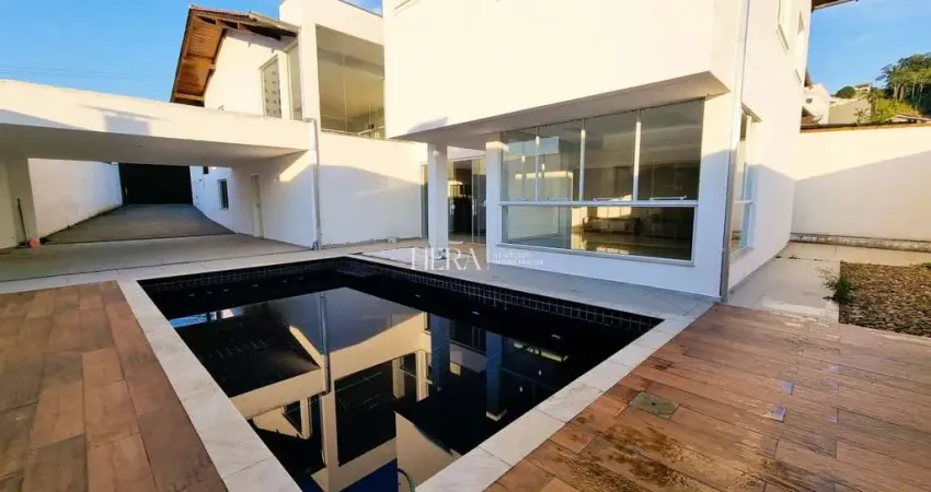Casa com 5 quartos à venda em Água Verde, Blumenau 