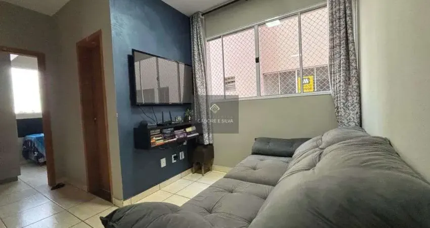 Apartamento à venda no Jardim Célia com 2/4 sendo 01 com armário