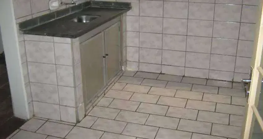 Apartamento com 1 dormitório para alugar, 10 m² por R$ 900,00/mês - Boa Vista - Uberaba/MG