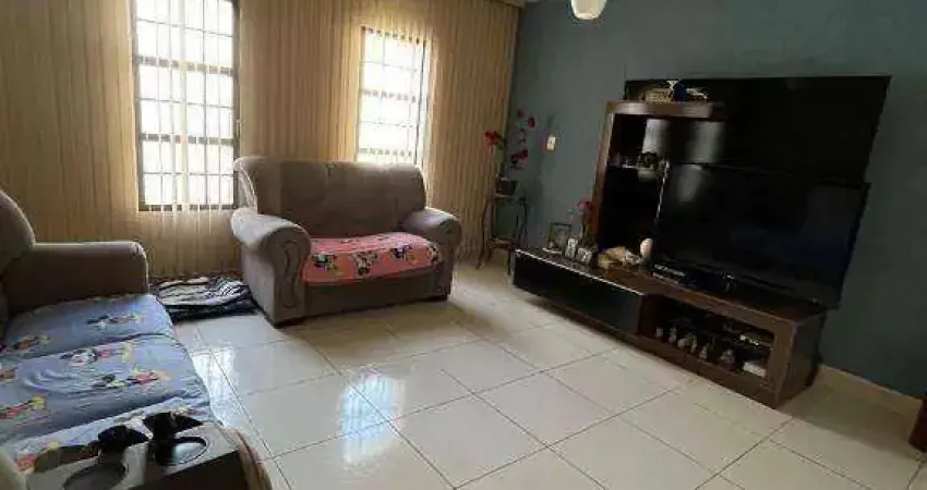 Casa com 3 dormitórios à venda, 224 m² por R$ 530.000,00 - Boa Vista - Uberaba/MG