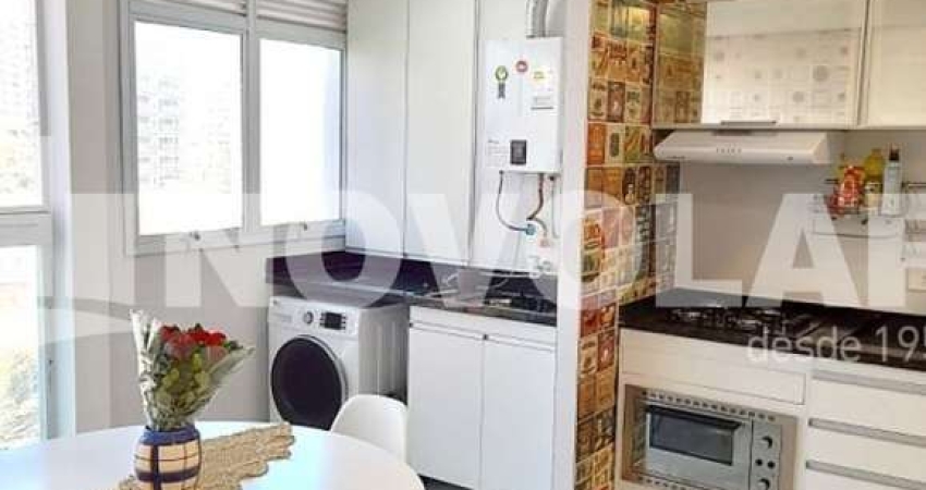 Apartamento na Santa Teresinha, com 2 dormitórios e 1 suíte