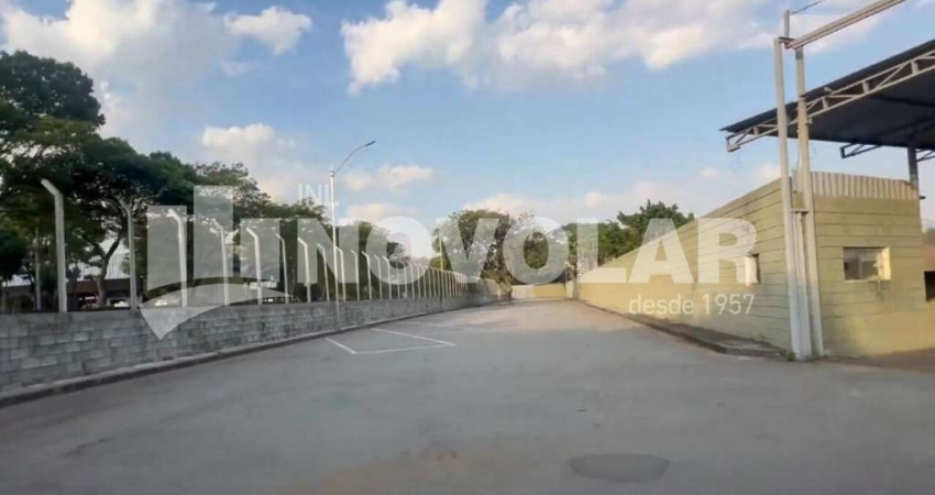 Terreno de 15.000 m² no Jardim Guançã- Ideal para Pátio ou Garagem. Com 200m2 de área apoio. Murado.