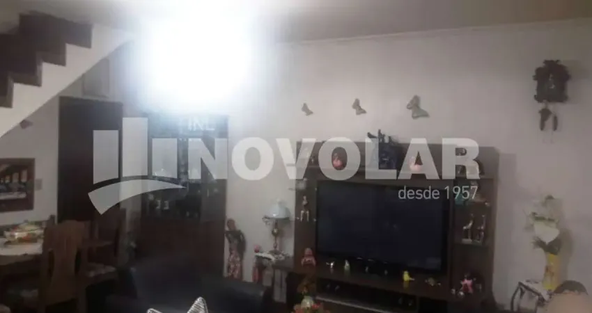 Sobrado no Parque Novo Mundo com 4 dormitórios e 1 suíte