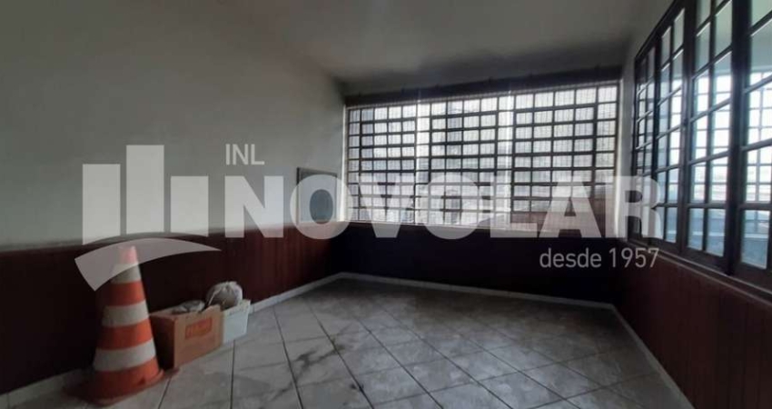 Loja no bairro Tucuruvi em Avenida Principal com 250 metros quadrados. Para Locação Venha Conhecer!