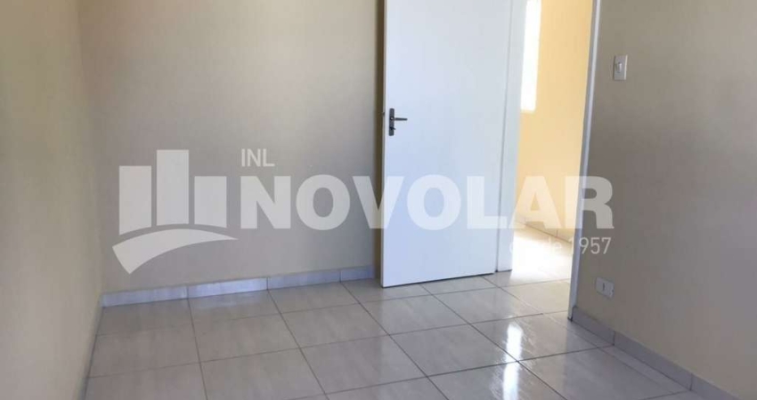 Apartamento no Bairro da Água Fria, com 1 Dormitório e 1 Vaga