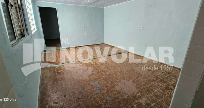 Casa Térrea no Jardim Japão com  2 dormitórios, 01 Vaga de garagem.