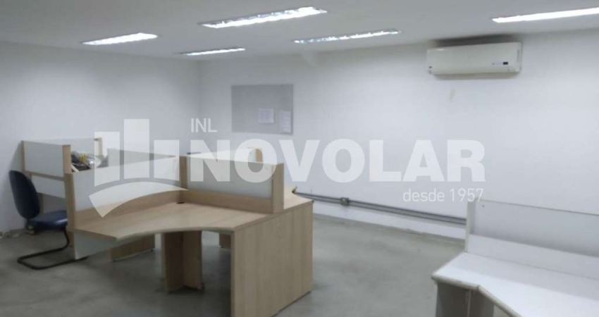 Barracão / Galpão / Depósito com 5 salas para alugar na Vila Mazzei, São Paulo 