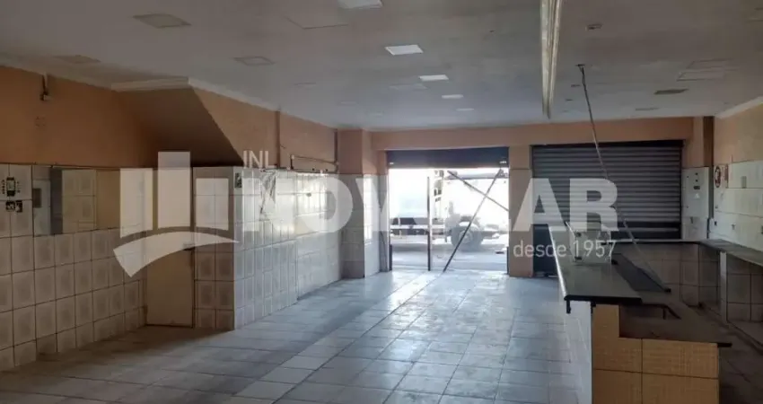 Prédio Comercial com Loja 125M2 Vão Livre. Parte Superior Dois Apartamentos. Para LOCAÇÃO na  Mooca.