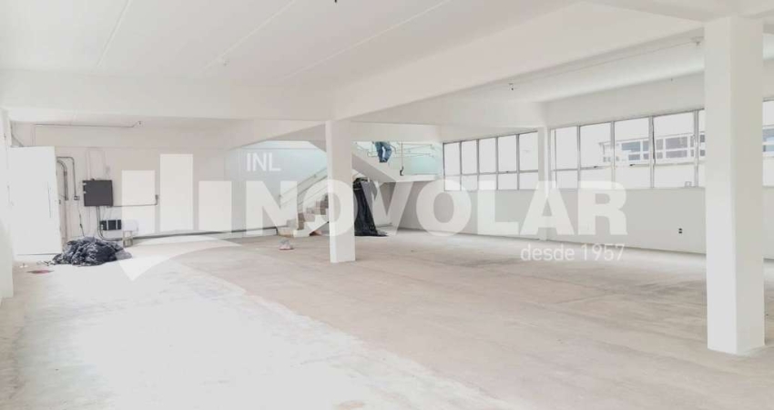 Prédio Comercial na Lapa, com uma área construída de 976 metros.Com energia Trifásica. Visite!