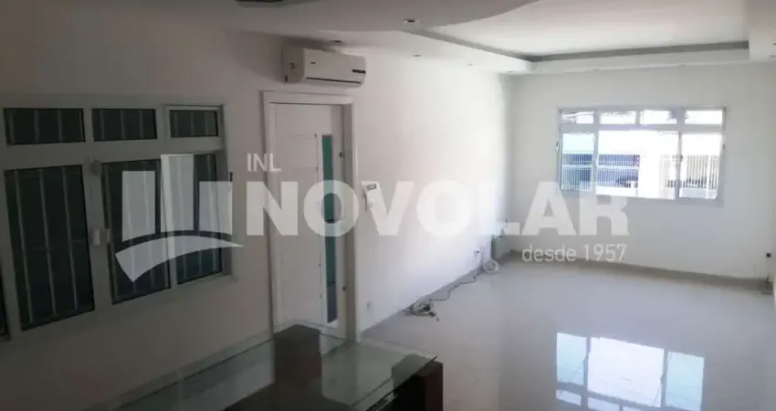 Sobrado impecável de 207 m²: conforto, praticidade e localização privilegiada!