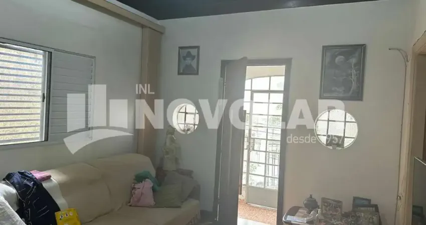 Casa assobradada na vila maria alta: um clássico com potencial moderno