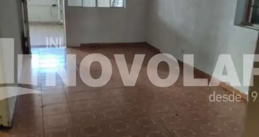 Casa térrea à venda no parque edu chaves . são 3 residências para renda.