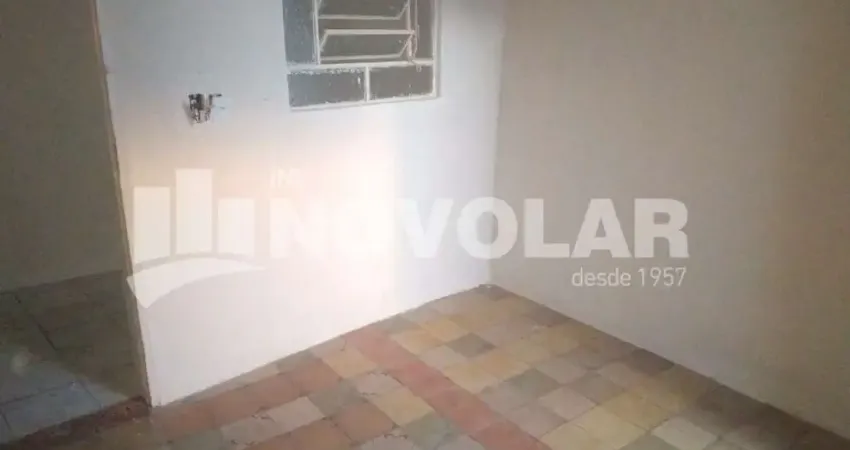 Casa em TERRENO DE 344 m2, com 11 metros de testada no Parque Novo Mundo