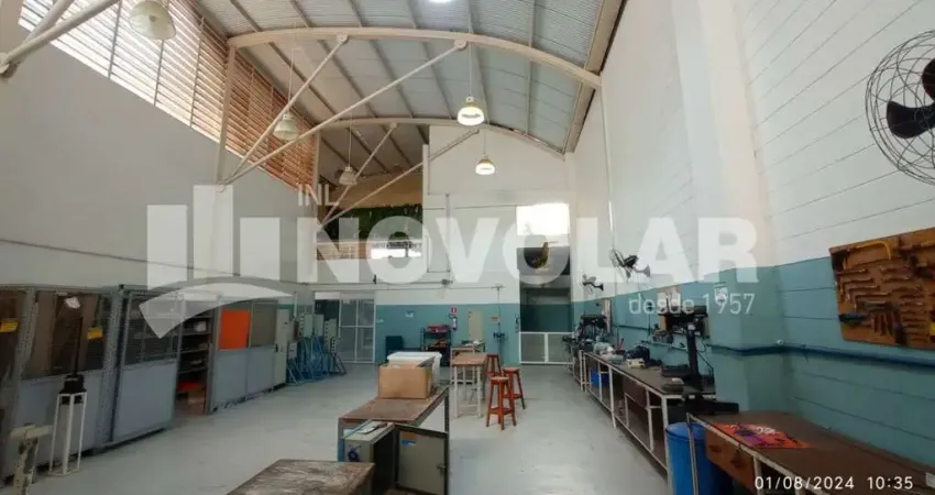 Galpão  na parada inglesa com 658 metros de terreno 942 metros de área construída