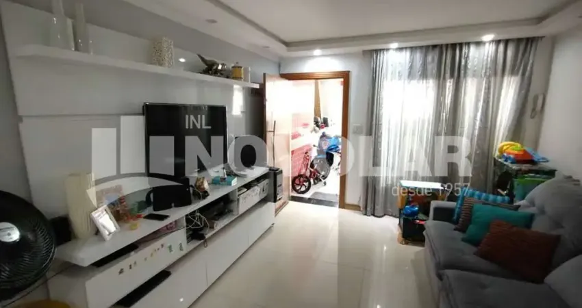 Sobrado no Carandiru. Pronto para Morar com 3 dormitórios, dependência de empregada com banheiro.