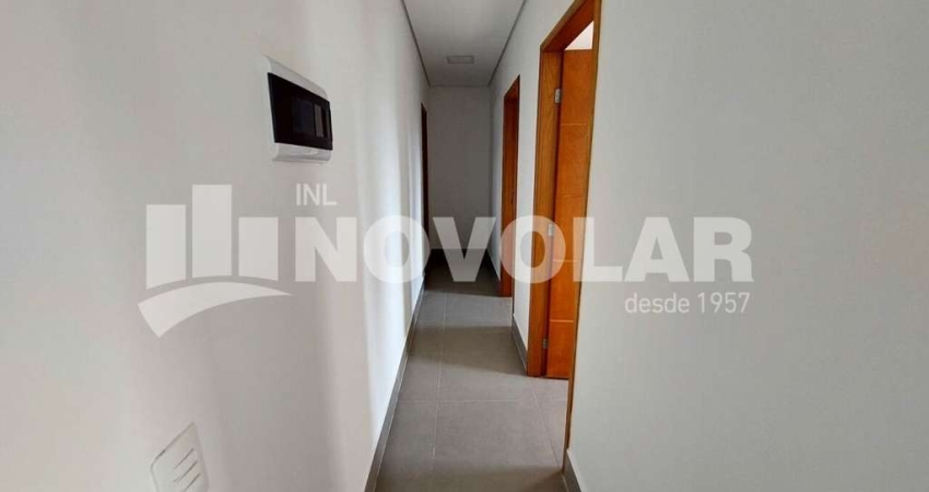 Apartamento em Santana com 2 dormitórios em Condomínio Fechado.
