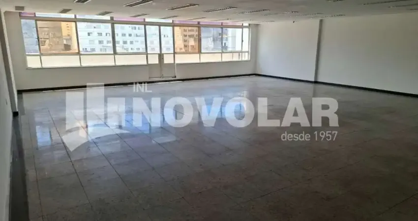 Sala Comercial à Venda no Centro de São Paulo ? 208m², 2 Banheiros