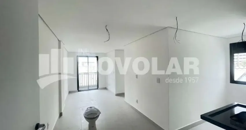 Apartamento na Vila Guilherme com 2 Dormitórios. Venha Conhecer. Prédio com Elevador e Solarium.
