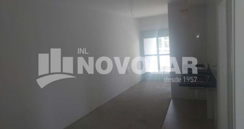 Apartamento, com 1 dormitório, sala, cozinha, banheiro, Água Fria.