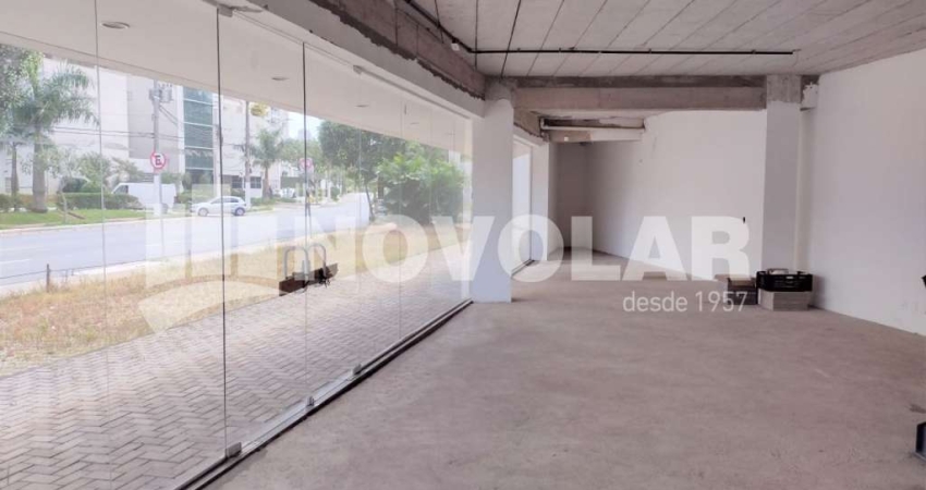 Loja no Imirim com 447 m². Recuo frontal com 6 vagas. Para Locação, Agende sua Visita!